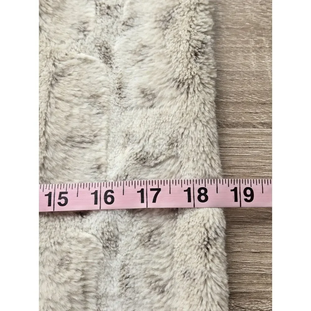 PIER 1 Faux Fur Snow Leopard Decorative Throw Pillow Zip Cover 17X17 Gray Brown